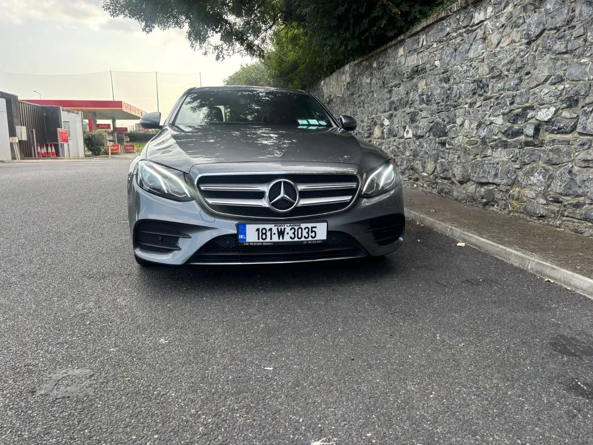 Mercedes-Benz E-Class 2018 E220 D AMG LINE 4DR AUT - Image 3
