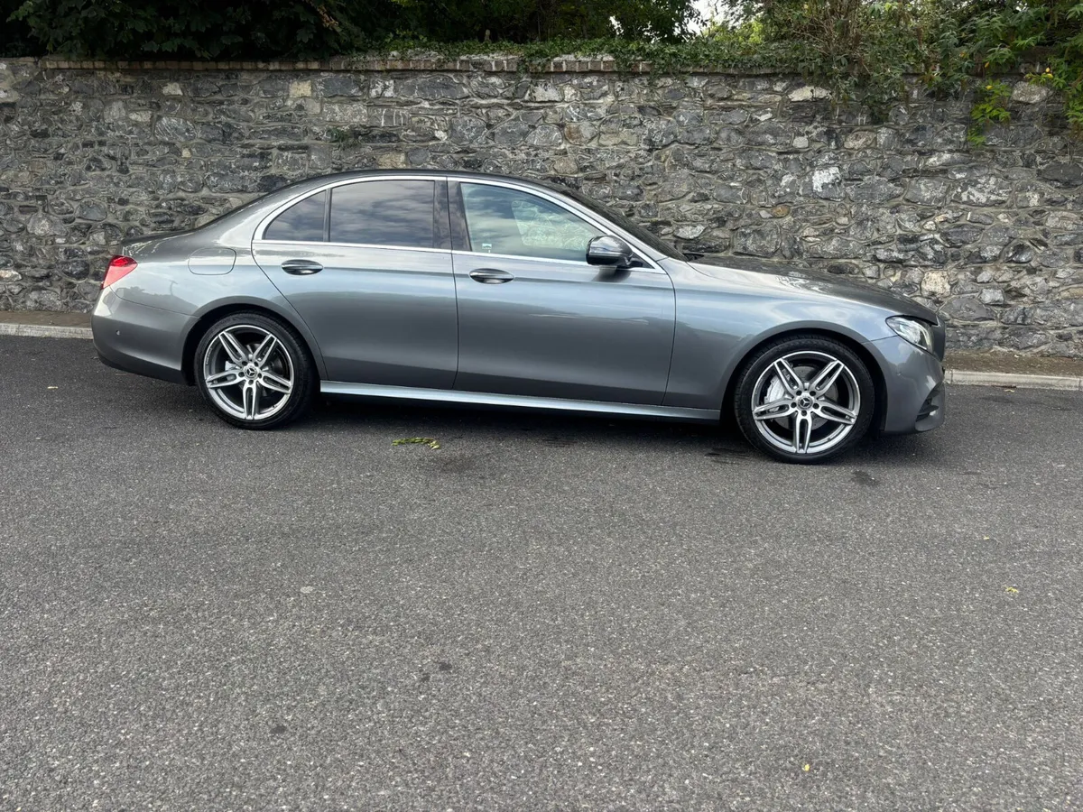 Mercedes-Benz E-Class 2018 E220 D AMG LINE 4DR AUT - Image 2