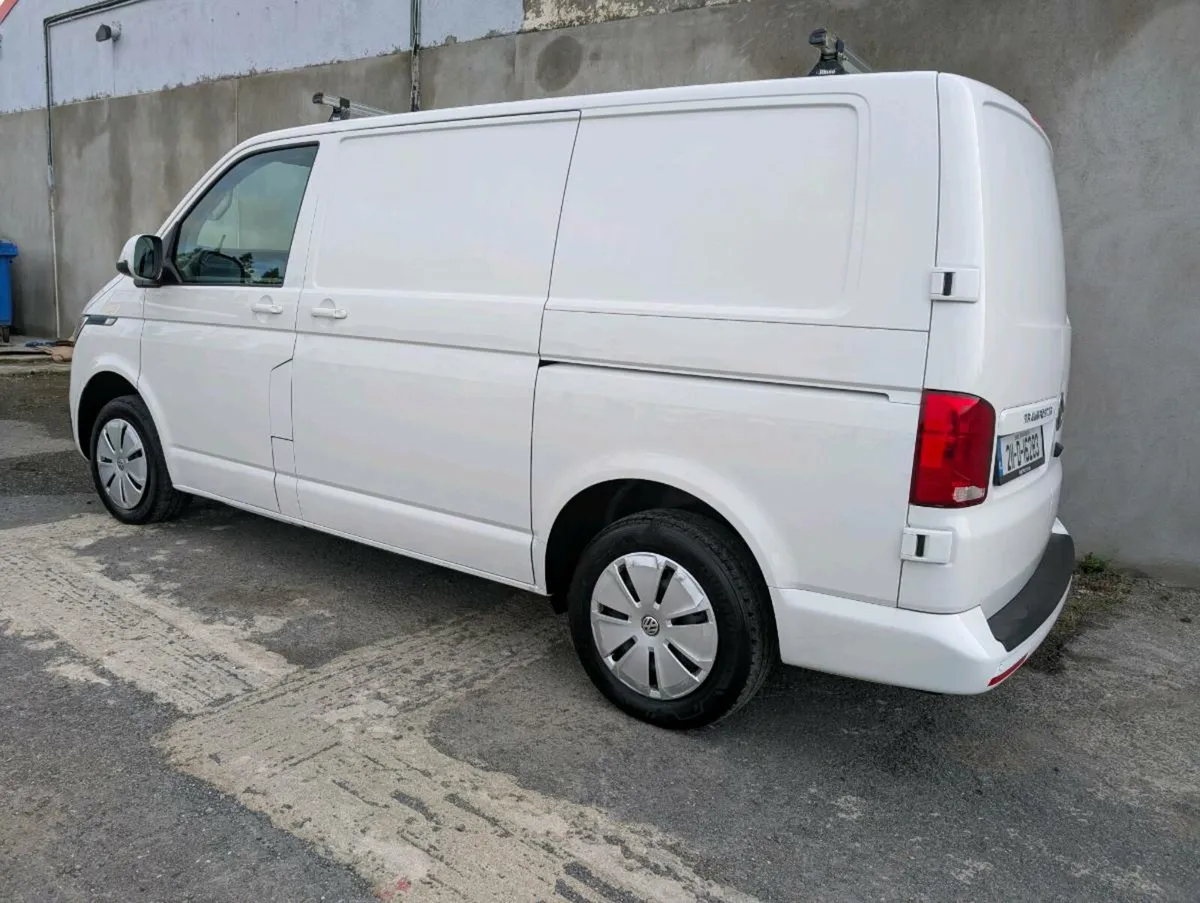 2021 Volkswagen Transporter SWB Trendline - Image 2