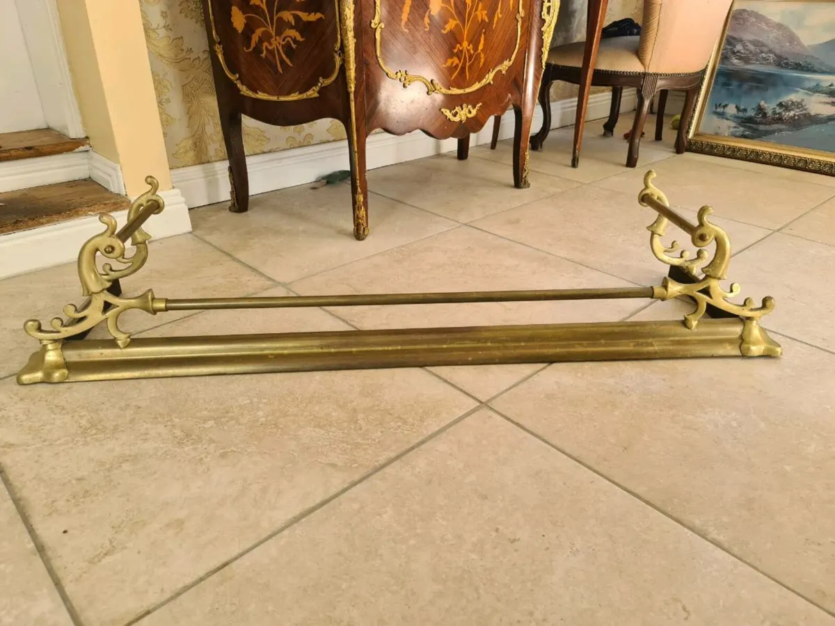 Antique Fender - Image 1