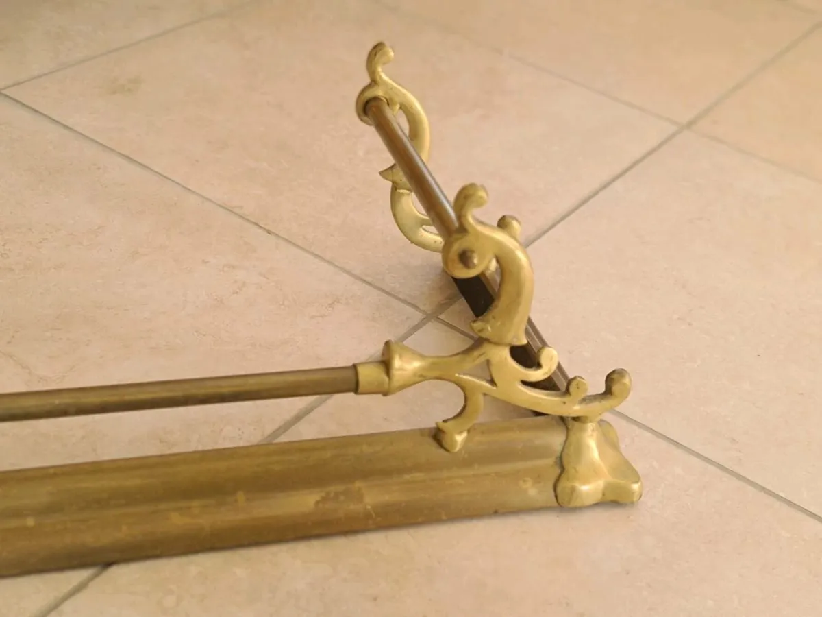 Antique Fender - Image 2