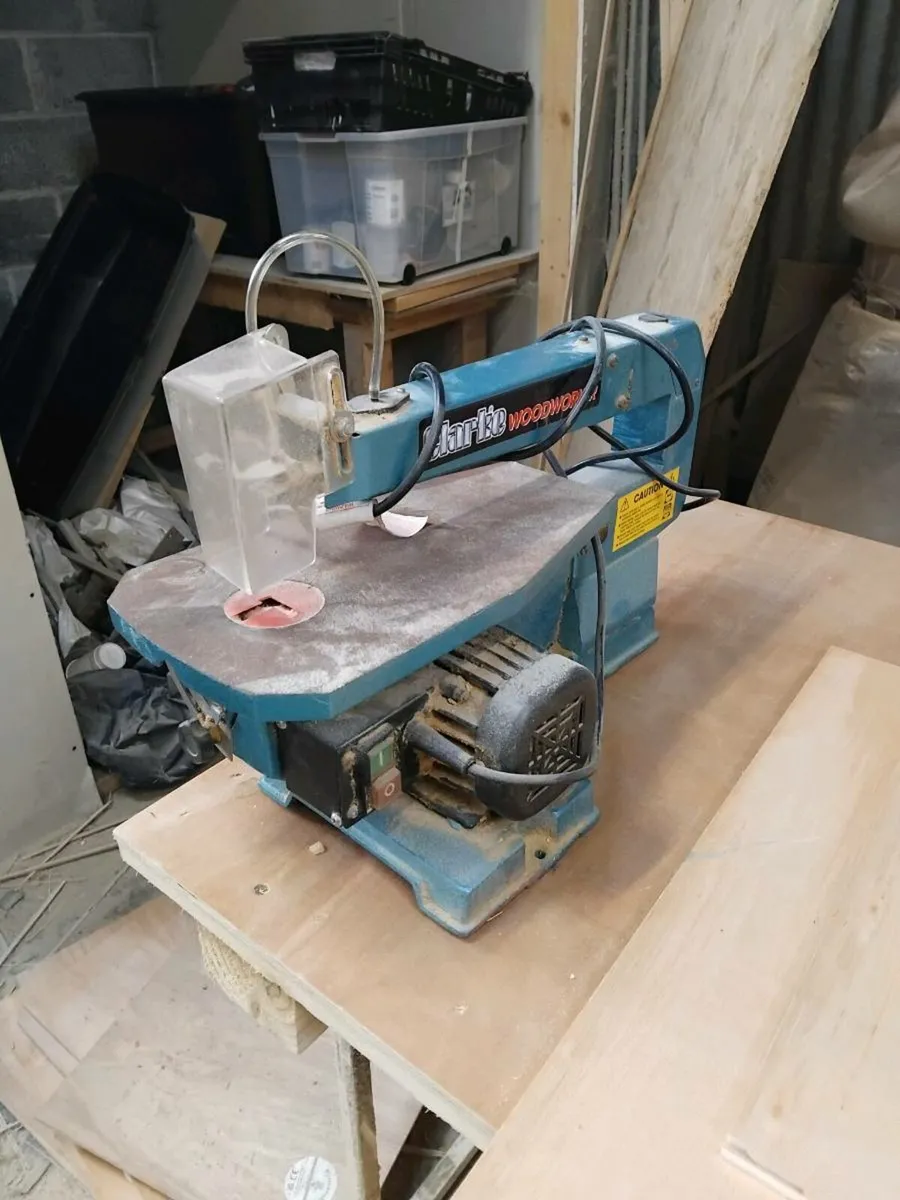 Clarke scroll saw - Image 1