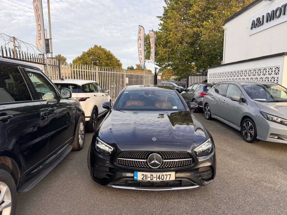 2021 Mercedes E-Class Avantgarde - Image 3
