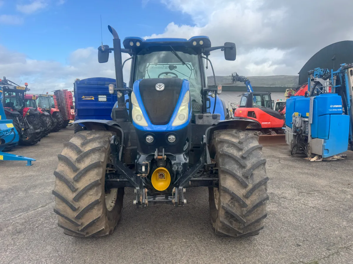 New Holland T7.210 Range Command - Image 2