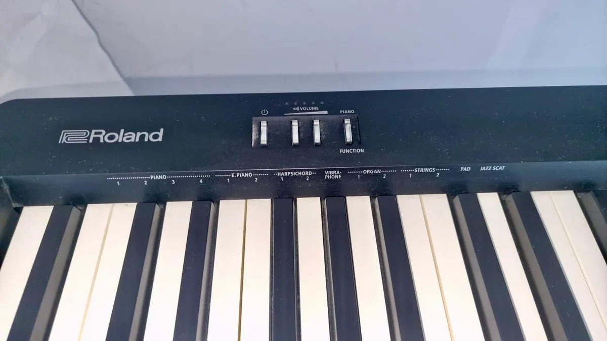 Digital Piano - Image 4