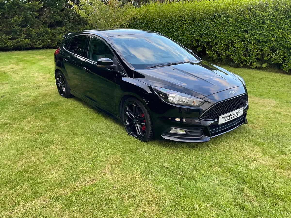 2017 Ford Focus ST-2 2.0 DIESEL (MINT!!!) - Image 4