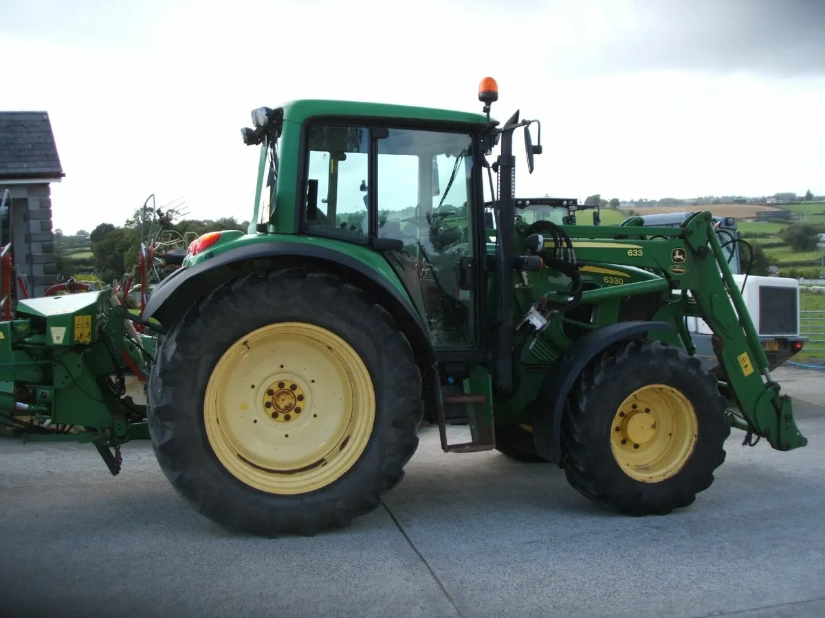 2009 John Deere 6330 premium with loader - Image 2