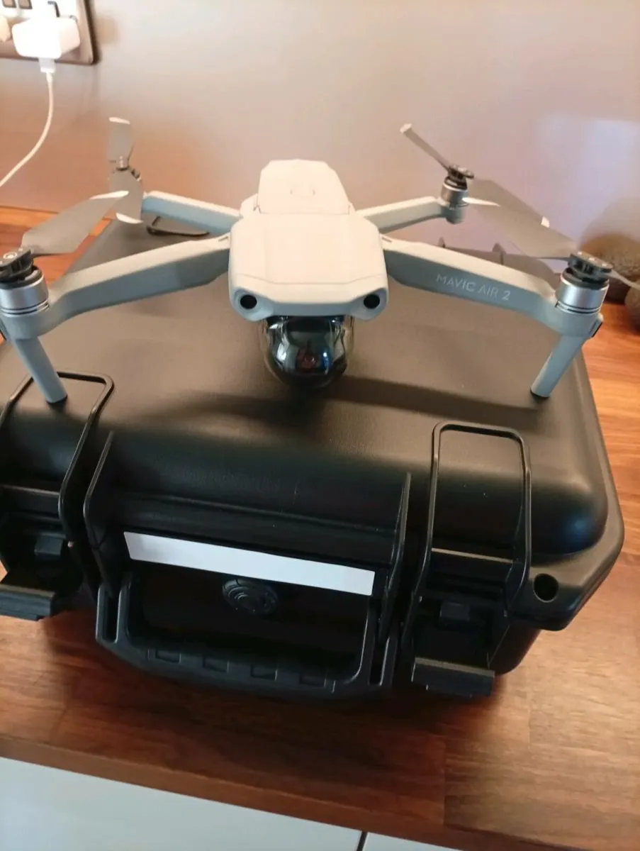 DJI Mavic Air 2 Combo - Image 1