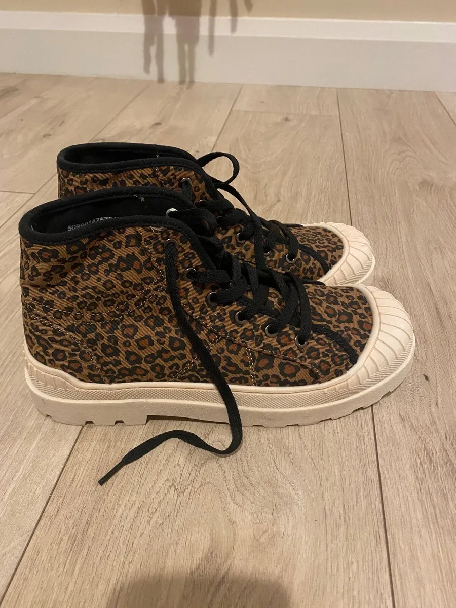 Women’s shoes - Image 3