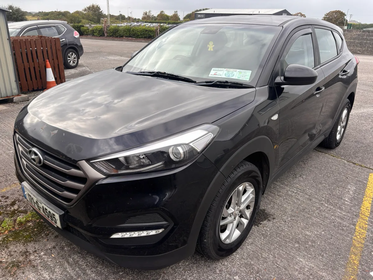 2017 HYUNDAI TUSCON - Image 1