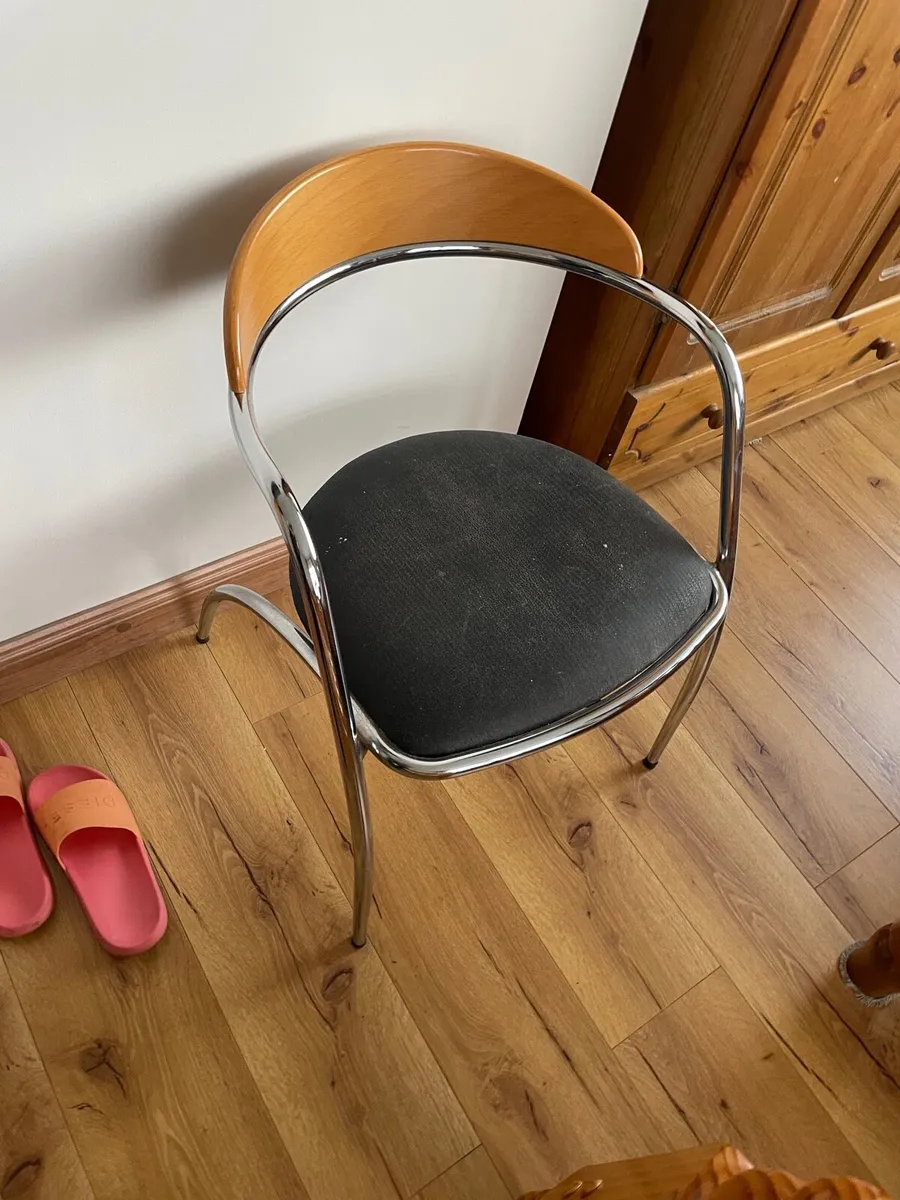 Oak chair for bedroom - Image 1
