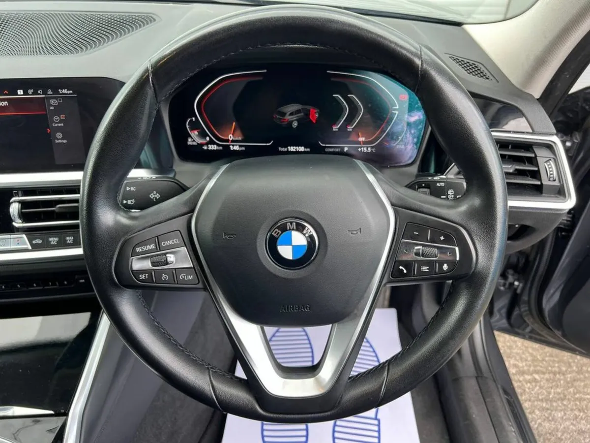 BMW 3-Series 318d M-COMPETITION PACK TOURING // 18 - Image 4