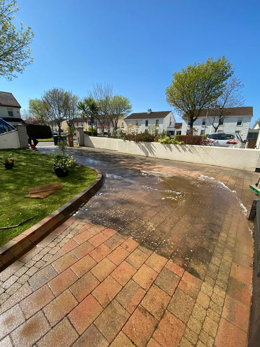 POWERWASHING AVAILABLE DUBLIN FREE QUOTES - Image 1