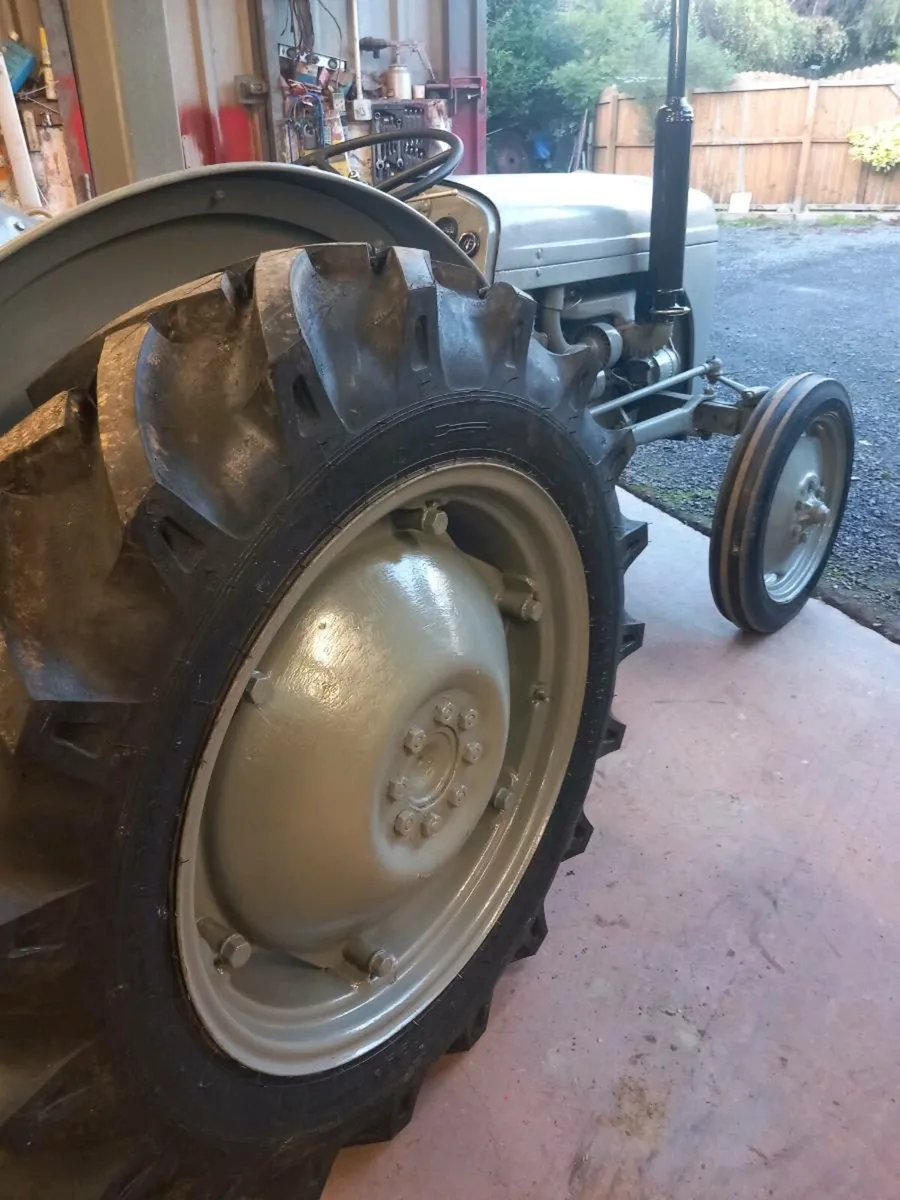 Tractor - Image 3