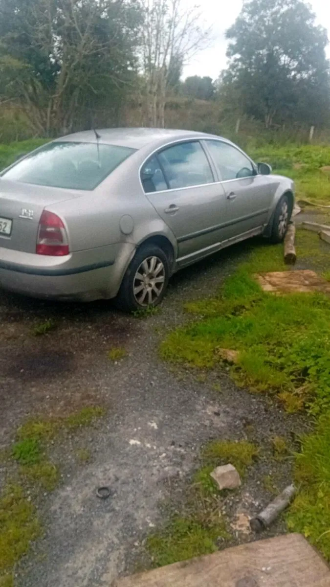 Car - Image 4
