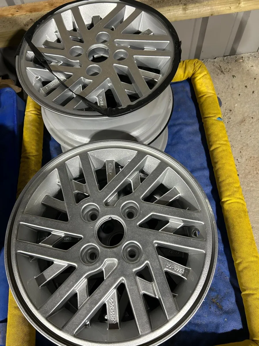 Ford Alloys refurbished - Image 3