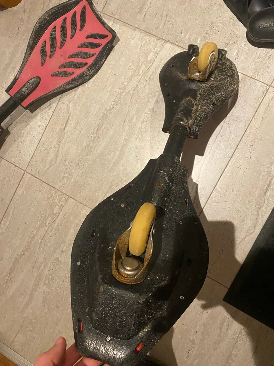 2x Waveboard / Ripstick - Image 3