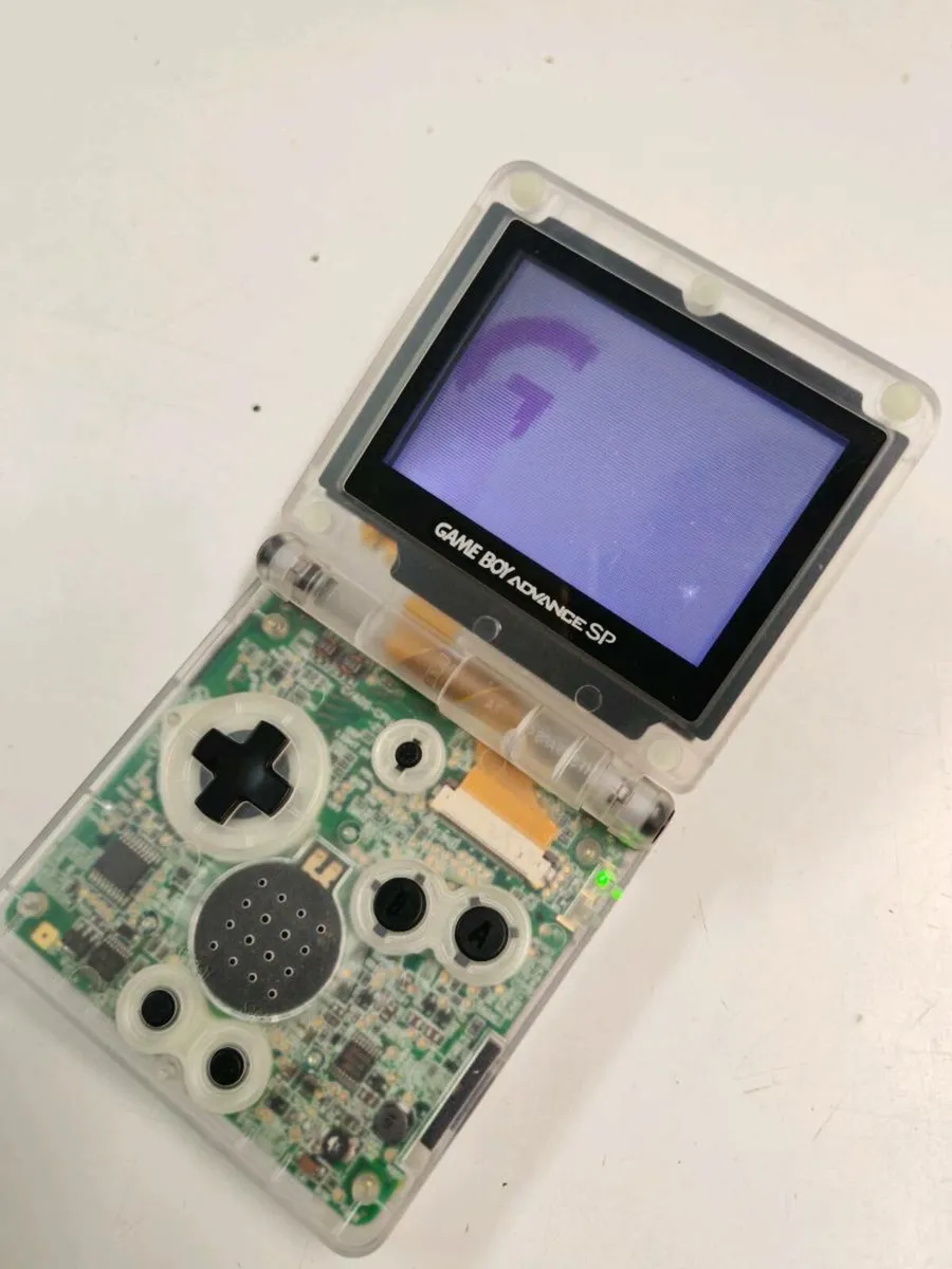Gameboy Advance SP - Image 2