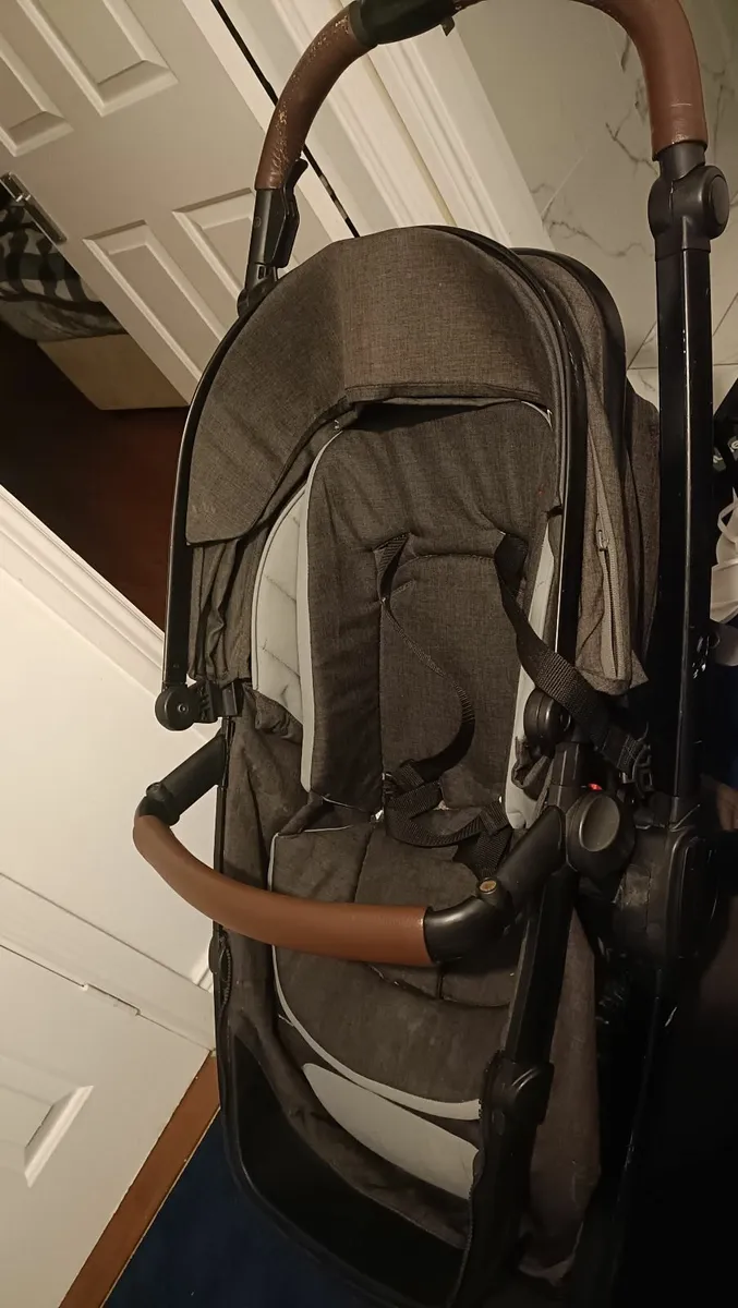 Stroller - Image 4