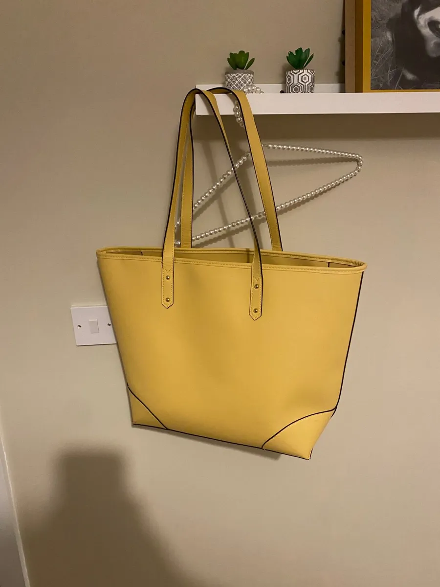 Woman’s Handbag