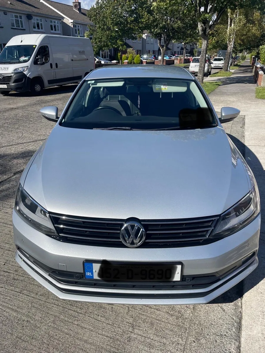 2015 Volkswagen Jetta 1.2 TSI – 81,000 km - Image 1