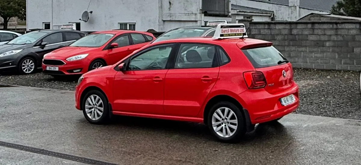 16 Volkswagen Polo 1.0 - Image 4