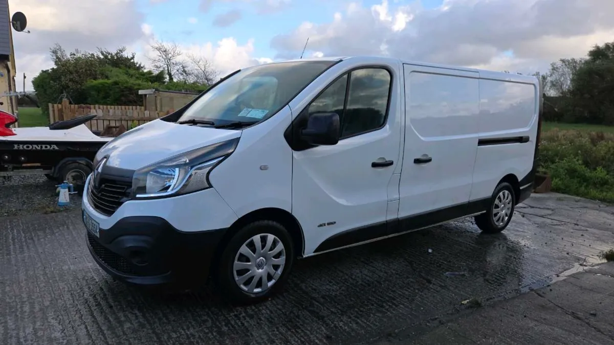 Renault Trafic - Image 2