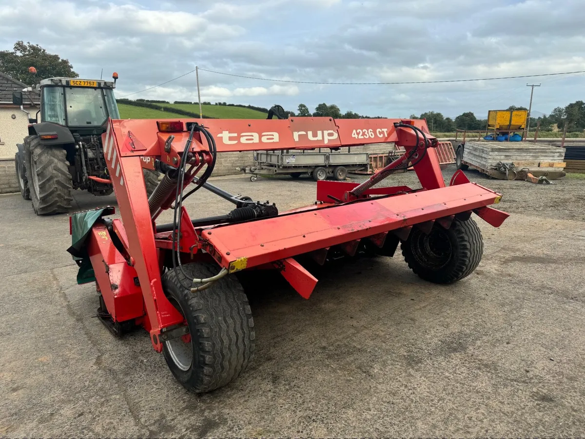 Farm machinery - Image 3