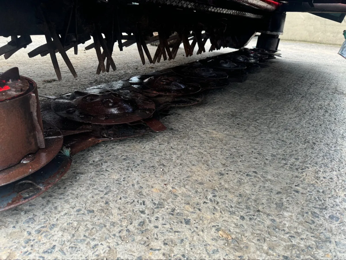 Farm machinery - Image 4