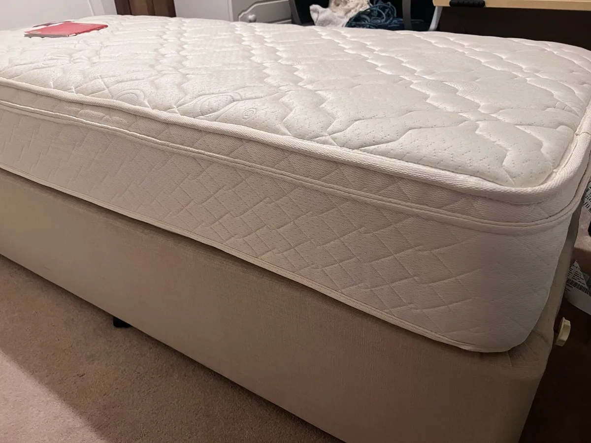 Single bed - Base and Mattress Odearest - Image 1