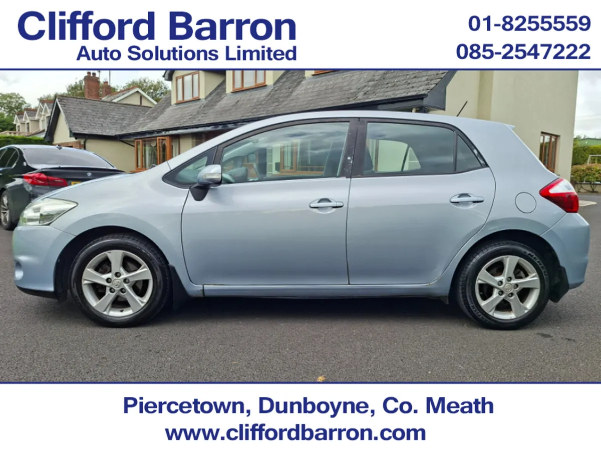Toyota Auris 1.33 DUAL VVT-I TR 5DR S/S - Image 3