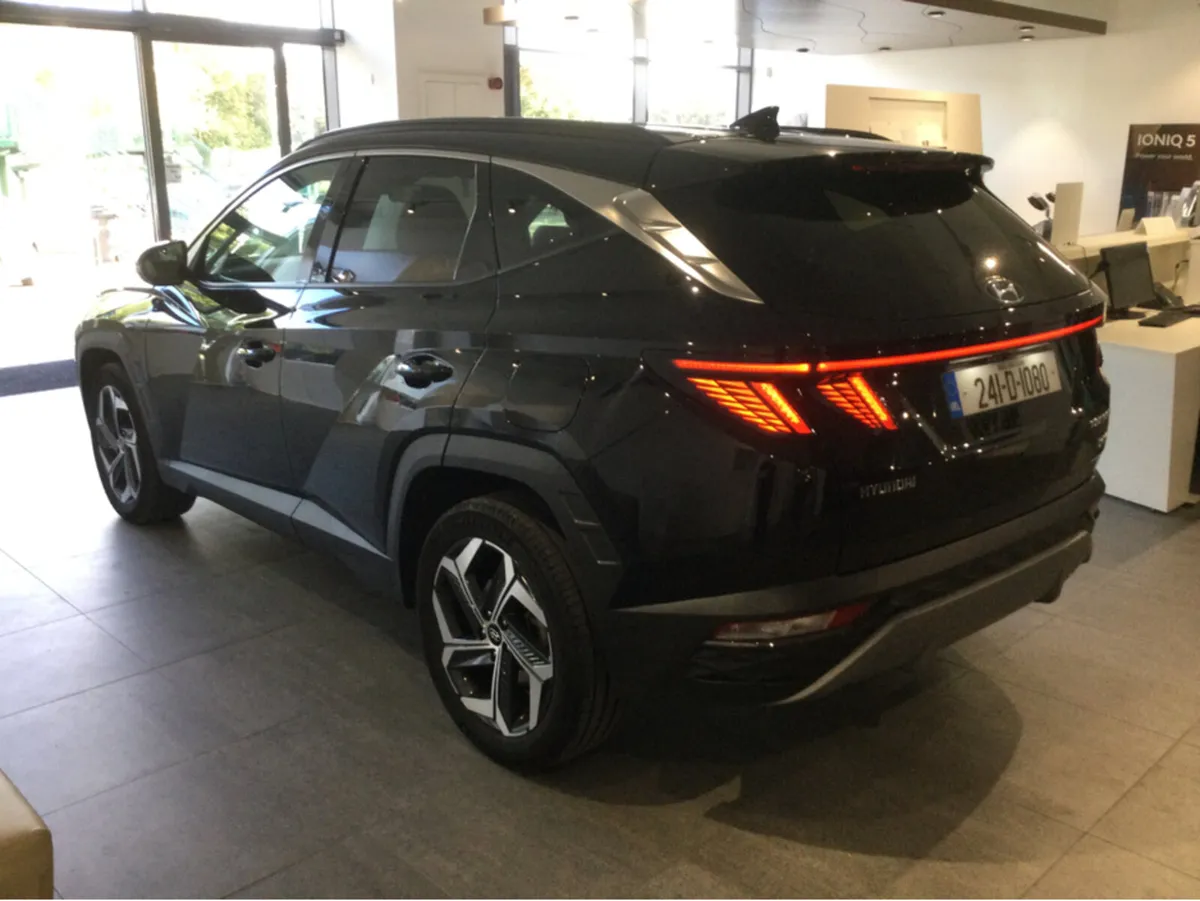 Hyundai Tucson EXECUTIVE PLUS Hybrid - Image 2