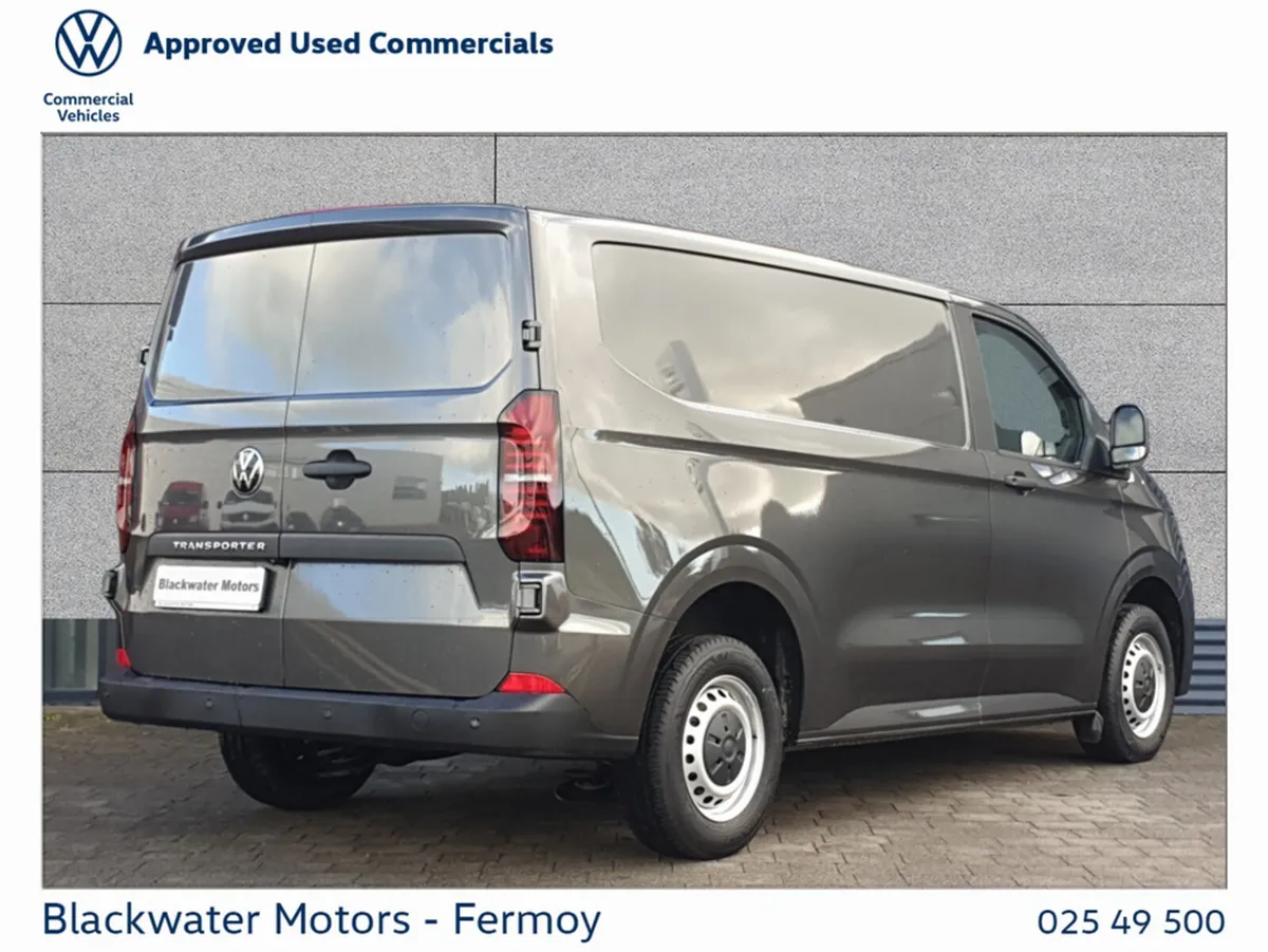 Volkswagen Transporter VAN 110BHP SHORT WHEEL BASE - Image 4