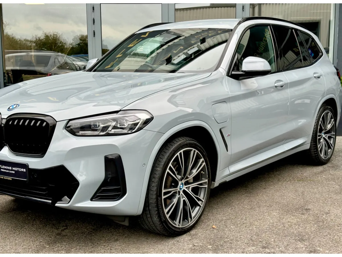 BMW X3 XDRIVE30E M SPORT AUTO - Image 4