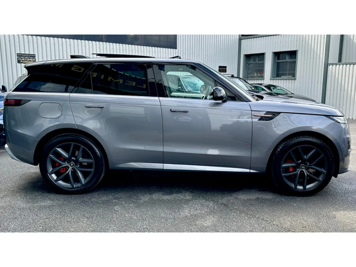 Land Rover Range Rover Sport RR 3.0 PHEV - Image 3