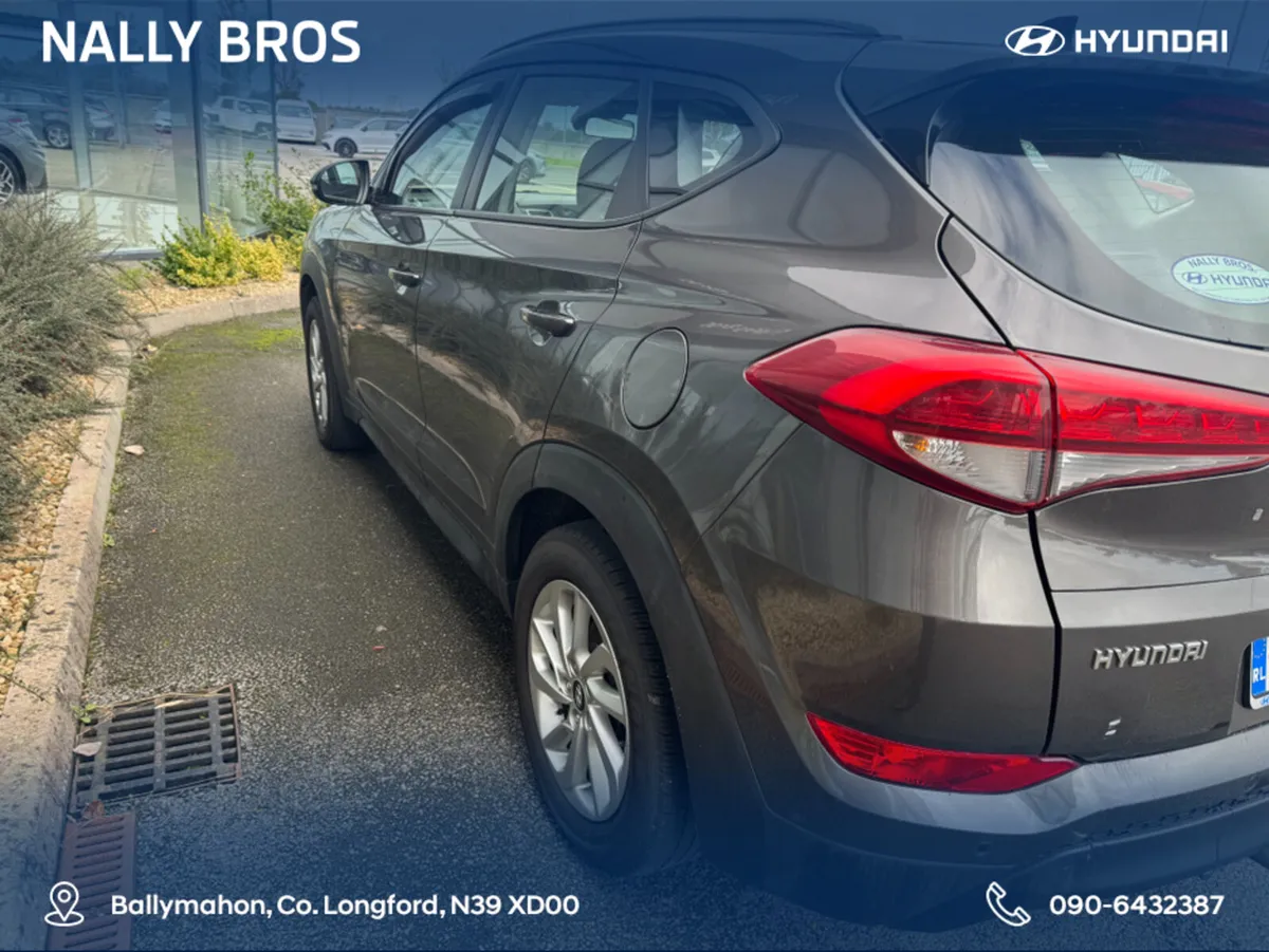 Hyundai Tucson 1.7 CRDI SE NAV BL/DR 5 5DR - Image 4