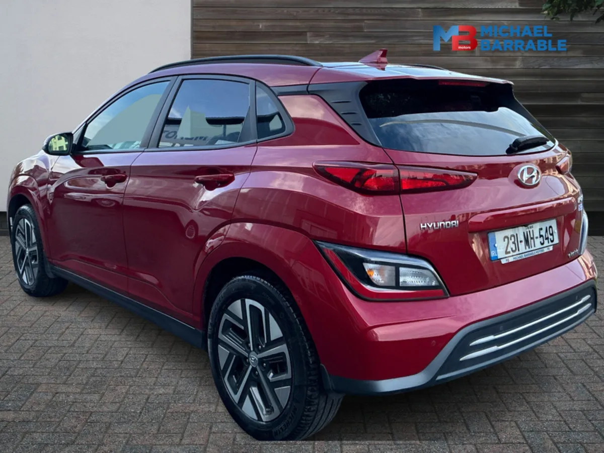 Hyundai KONA KAUAI EXECUTIVE 39 EV 5DR AUTO - Image 4