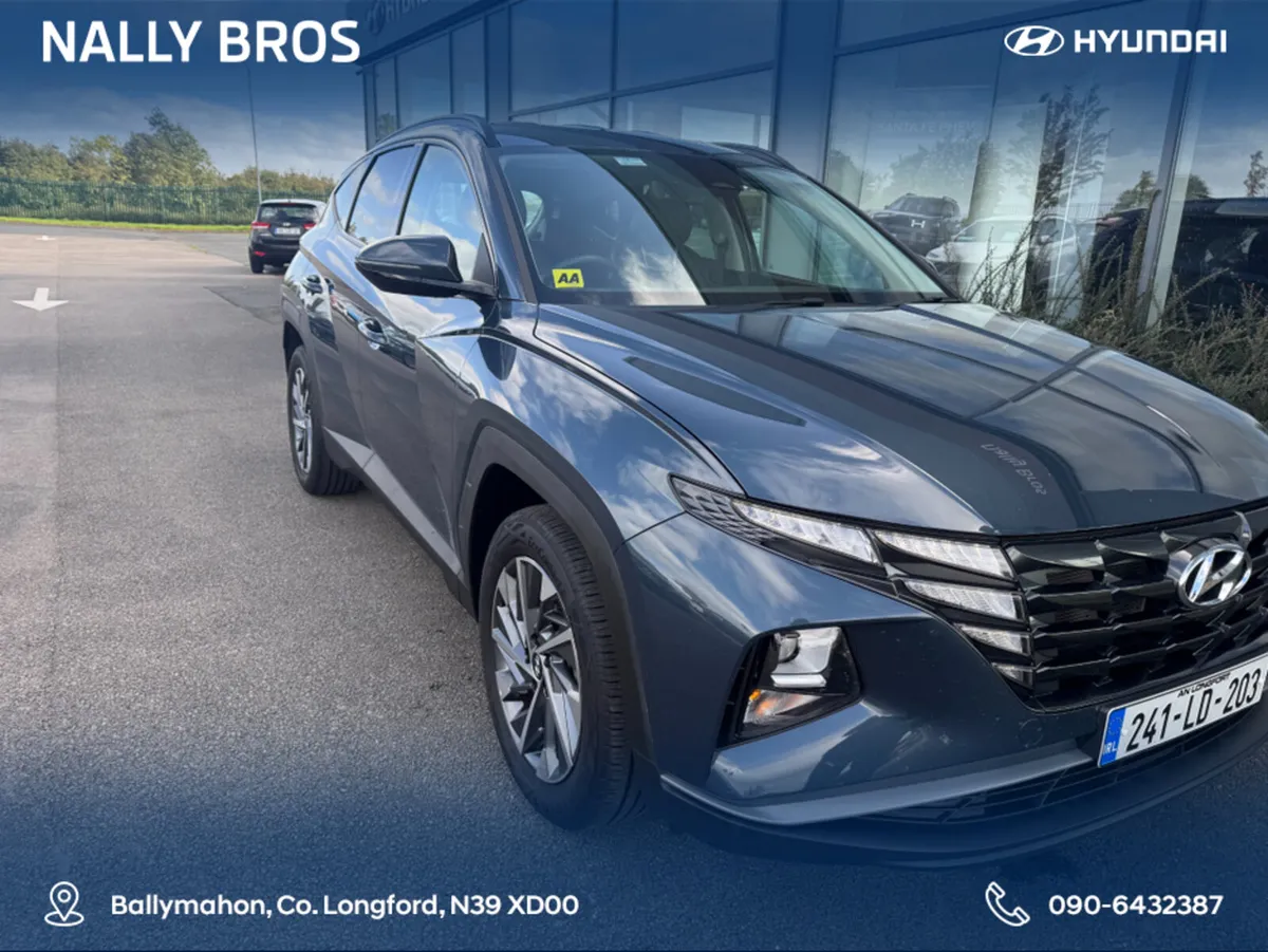 Hyundai Tucson EXECUTIVE 5DR - Image 2