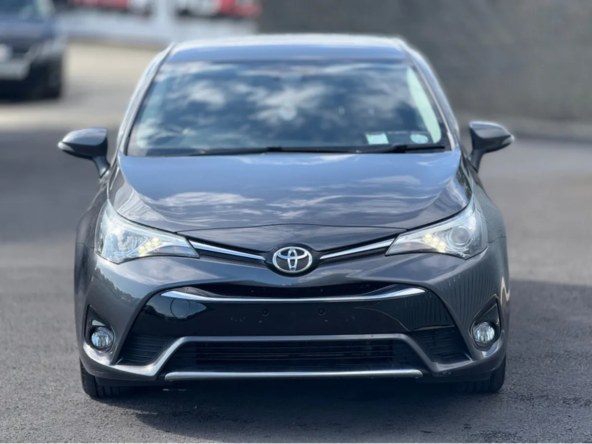 Toyota Avensis LOW KMS 2017 TOYOTA AVENSIS LUNA - Image 4