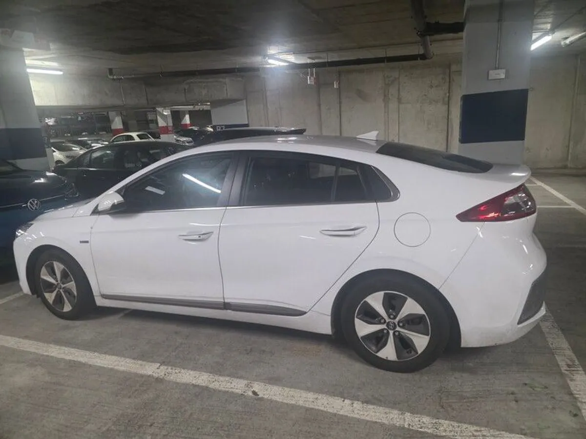 2018 Hyundai Ioniq - Image 1