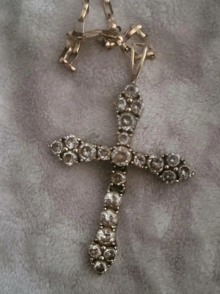 Cross and chain - Image 2
