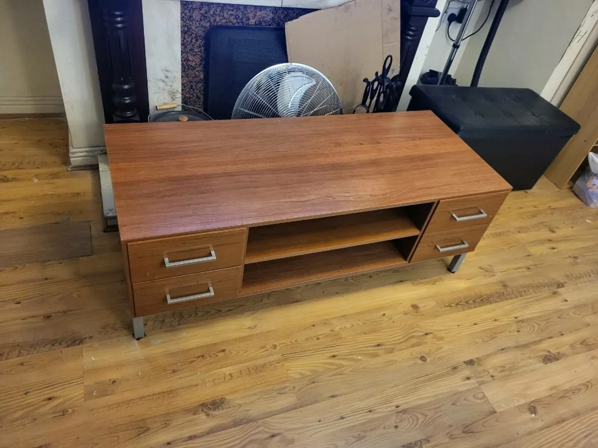 Tv stand - Image 1