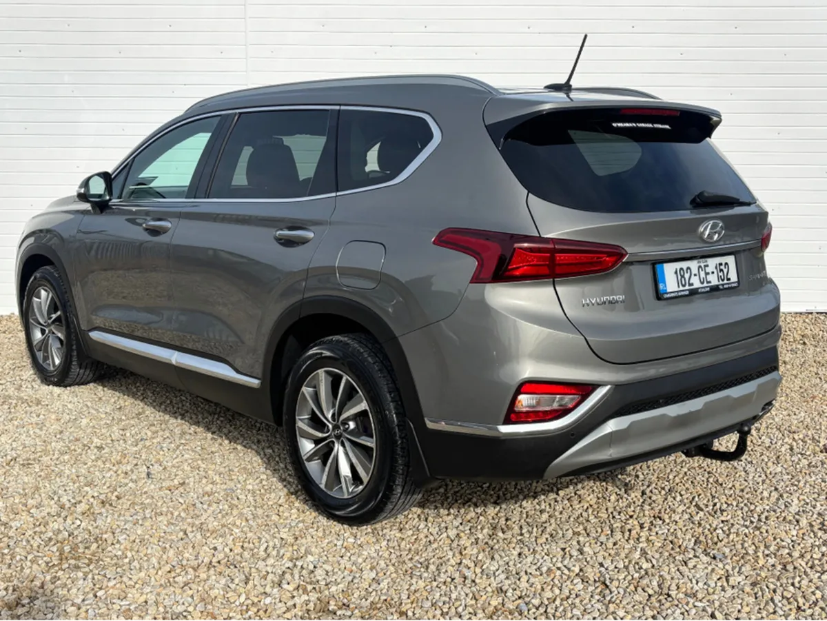 Hyundai Santa Fe 2WD EXECUTIVE PLUS 5DR - Image 3