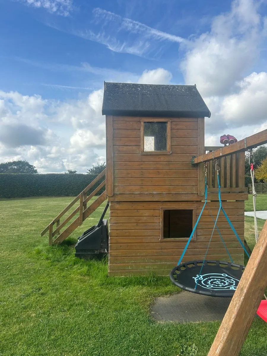 Tree house / swing - Image 2