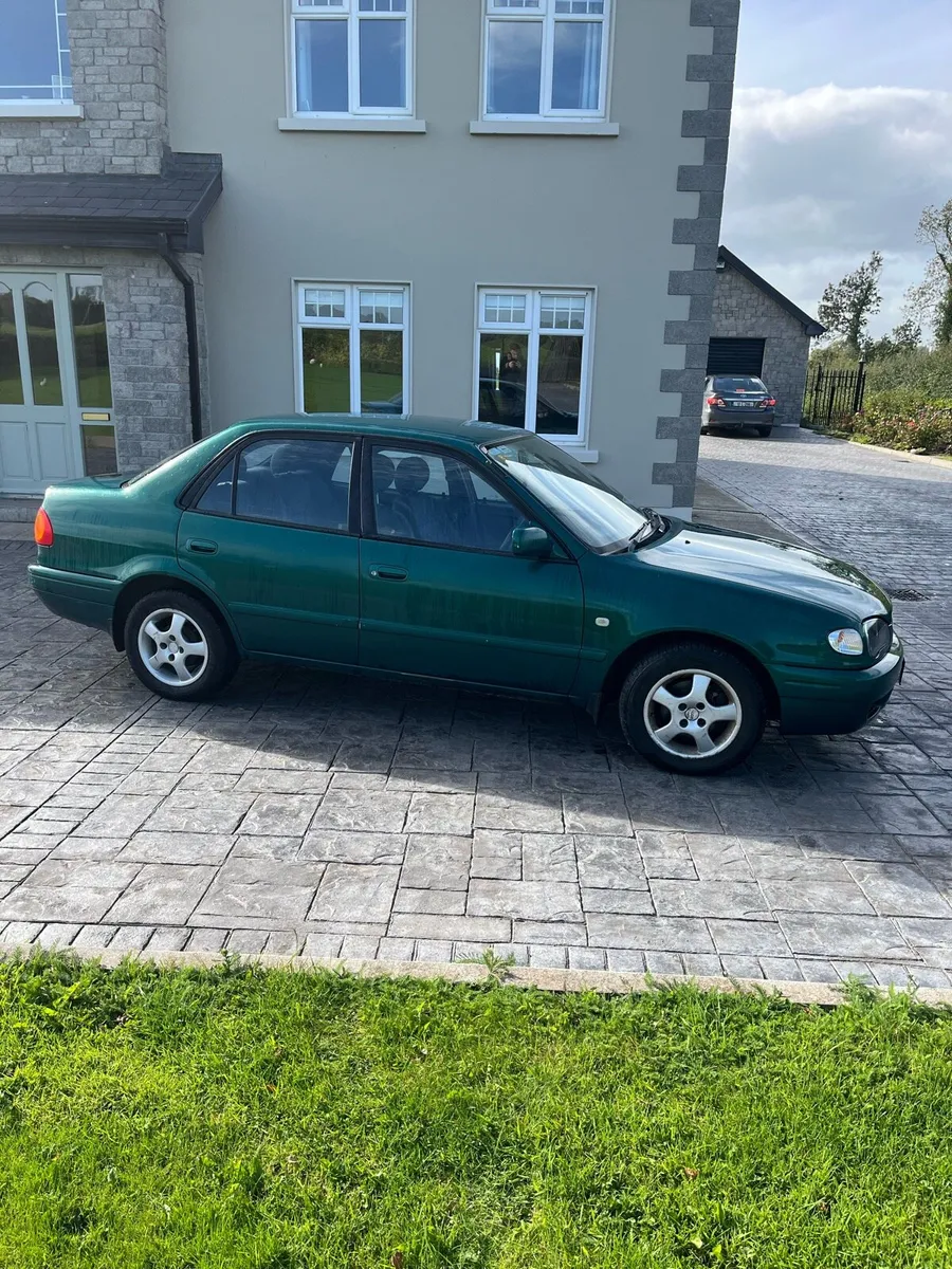 Toyota Corolla vvti - Image 1