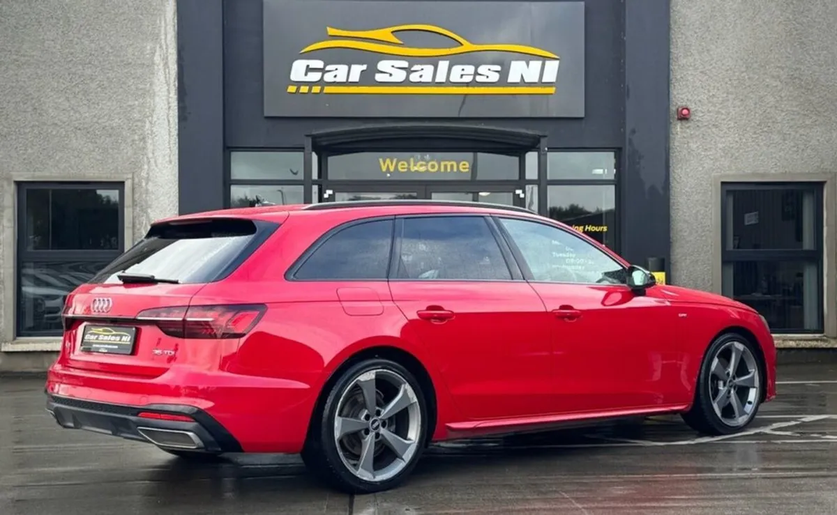 Audi A4 2.0 TDI 35 Black Edition Estate 5dr Diese - Image 4