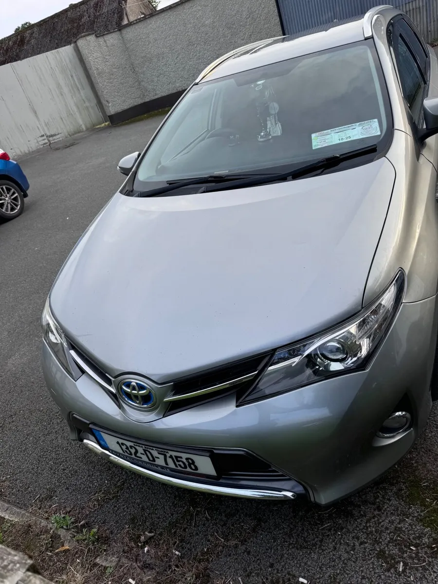 Toyota Auris 2013 - Image 1