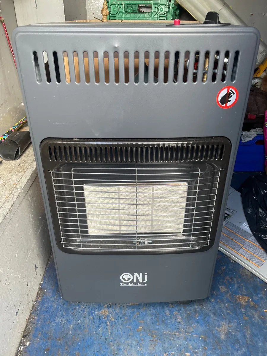 Gas heater with gas bottle as new - Image 3