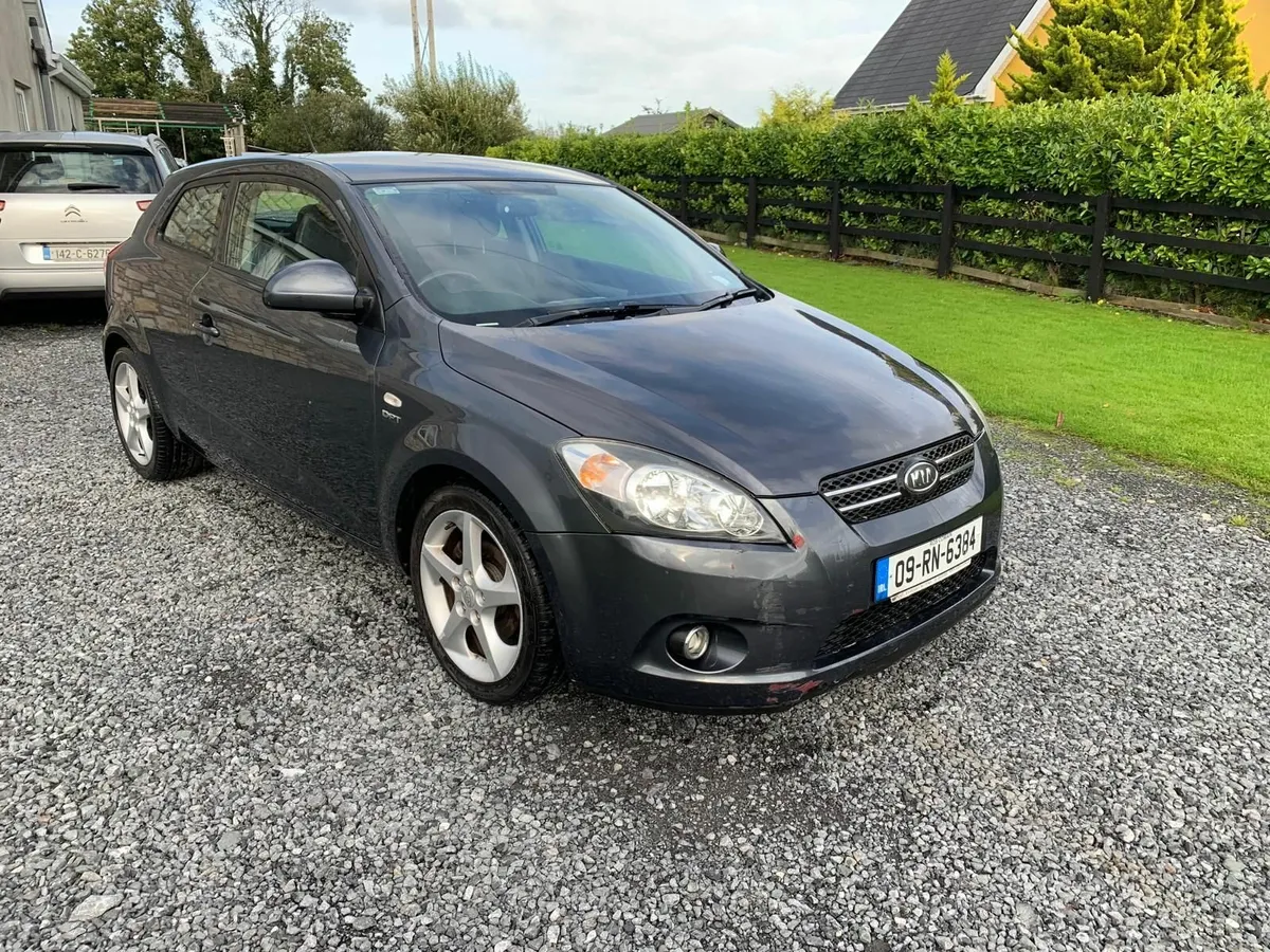 Kia Ceed 2009 - Image 2