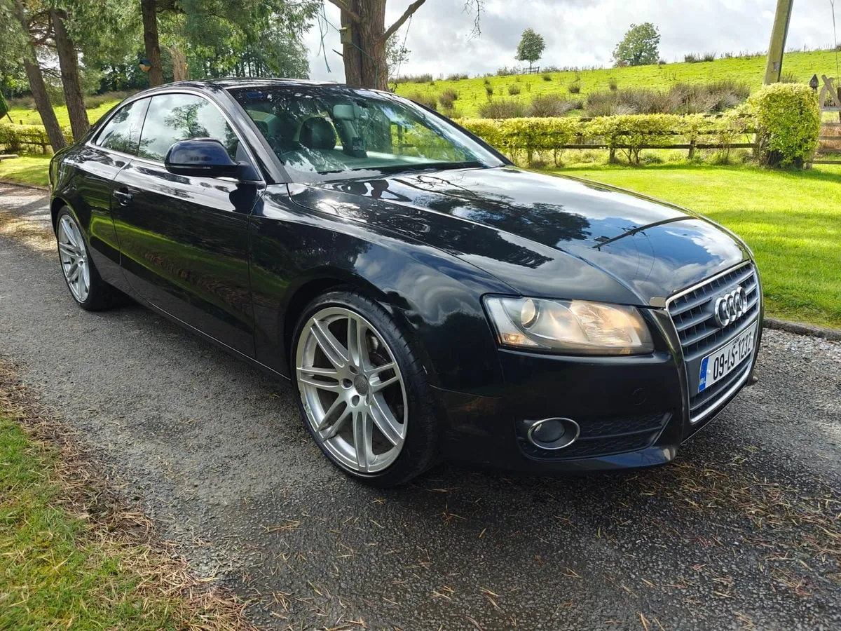 Audi A5 2009 - Image 2